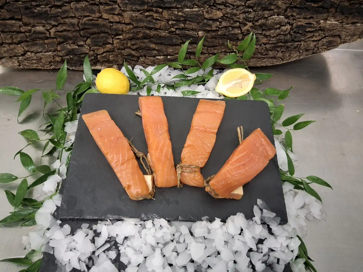 Pavé de saumon fumé a la ficelle